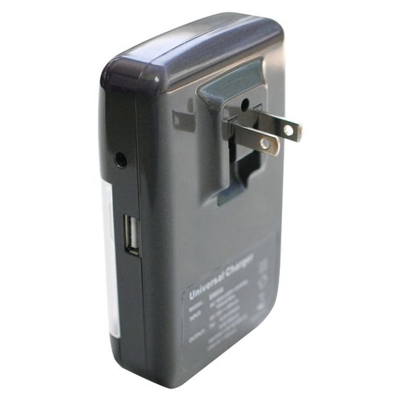 DigiPower Universal Battery Charger - Black NEW!! - Picture 5 of 6